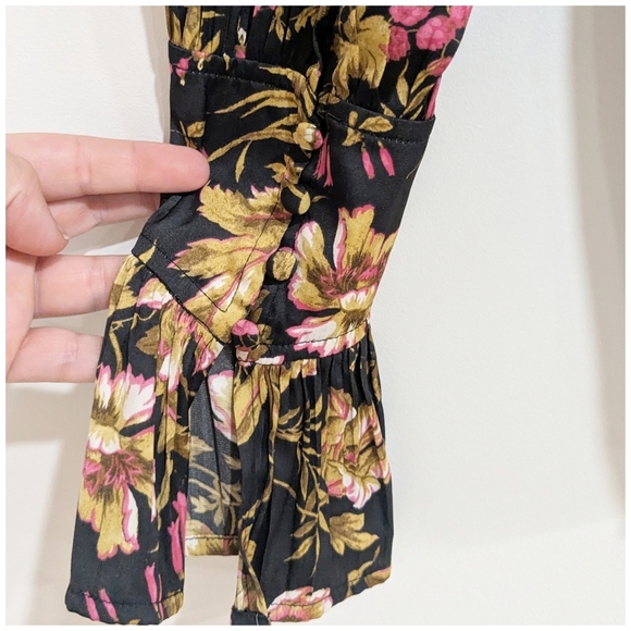 Sold Anthropologie Deep V-Tunic - Picture 3 of 8